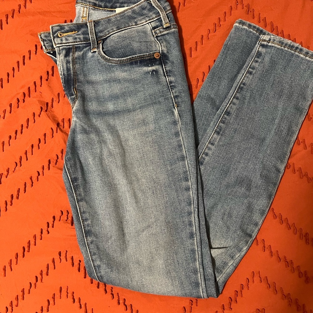 Old Navy Light Blue Skinny Jeans